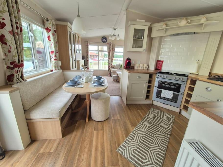Amazing 2Bedroom Caravan In Lincoln, Tattershall Dış mekan fotoğraf