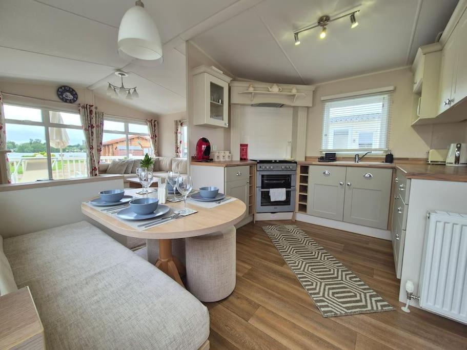 Amazing 2Bedroom Caravan In Lincoln, Tattershall Dış mekan fotoğraf